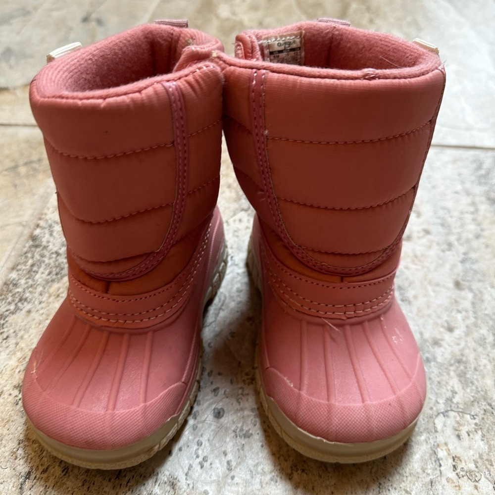 Girls Osh Kosh Pink Snow Boots
